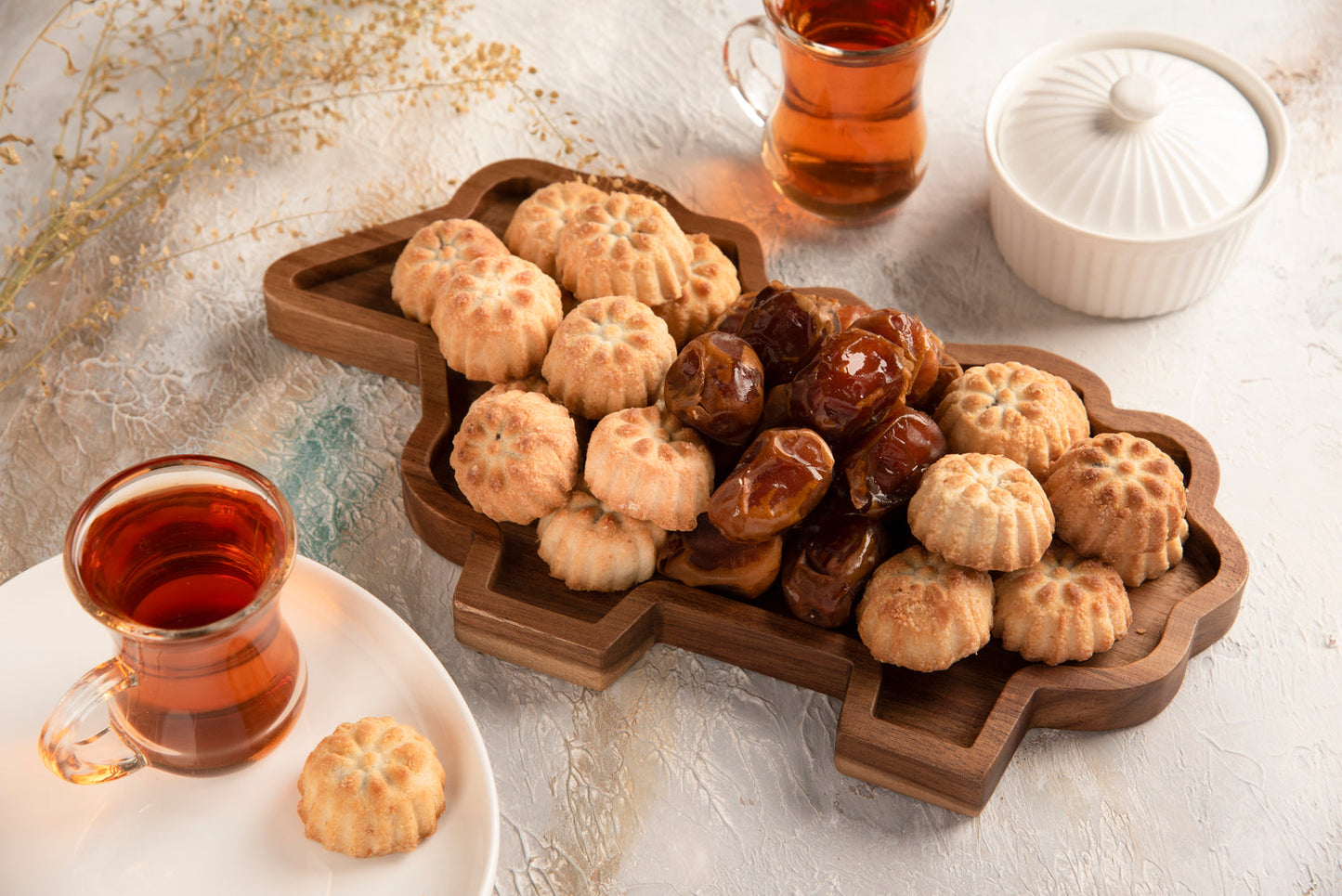 صينية خشبية من خشب الأكاسيا - خروف