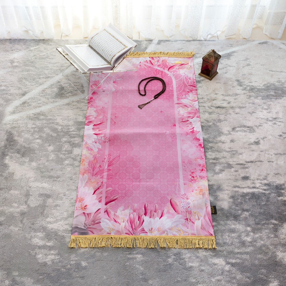 سجادة صلاة بشرابة ذهبية