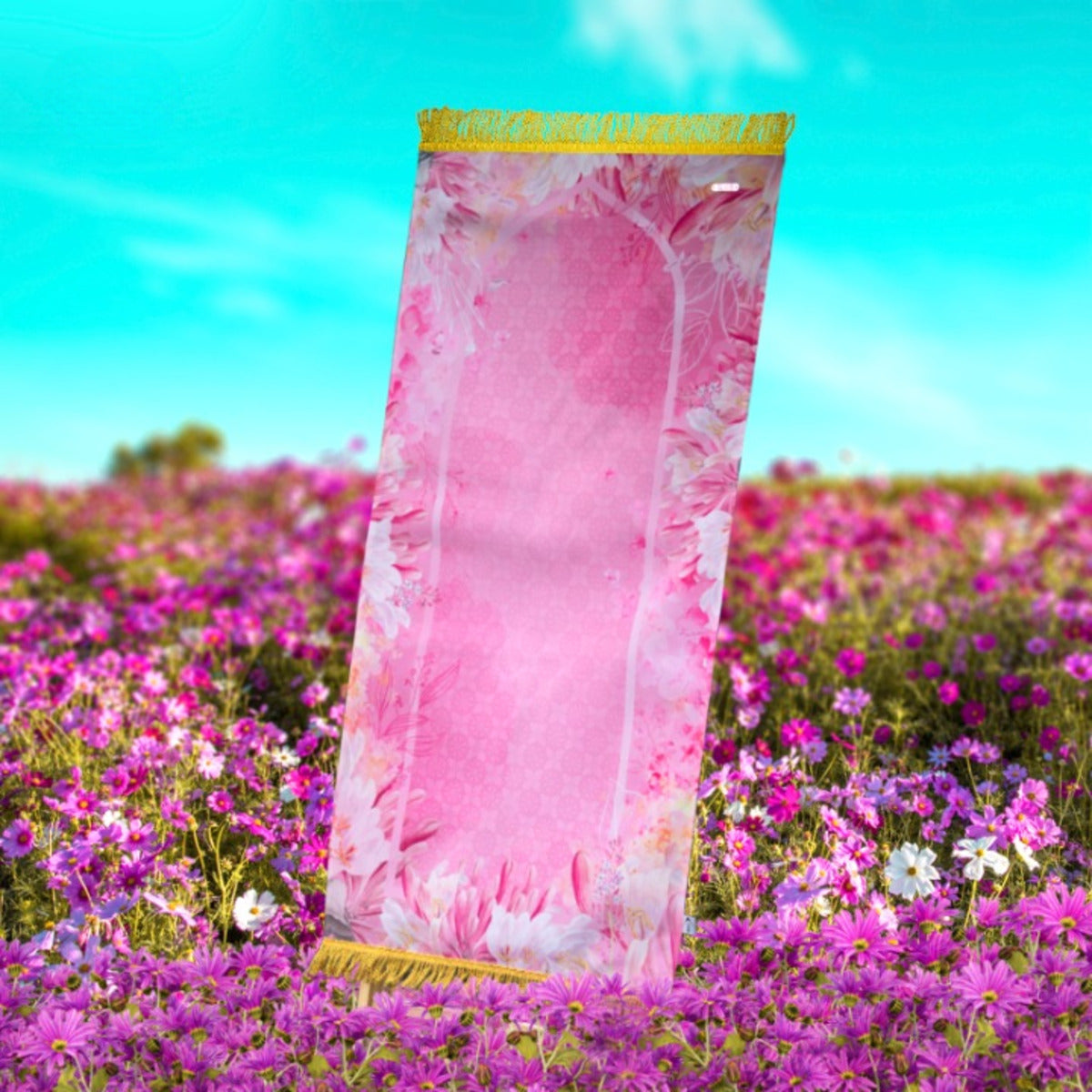 سجادة صلاة بشرابة ذهبية