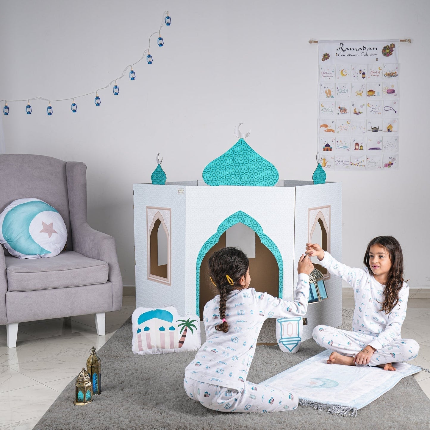 طقم بيجاما للأطفال (2-4 سنوات): مصنوع بالكامل من القطن العضوي.