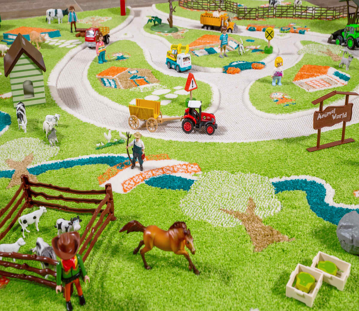 IVI 3D Play Carpet, Farm Design