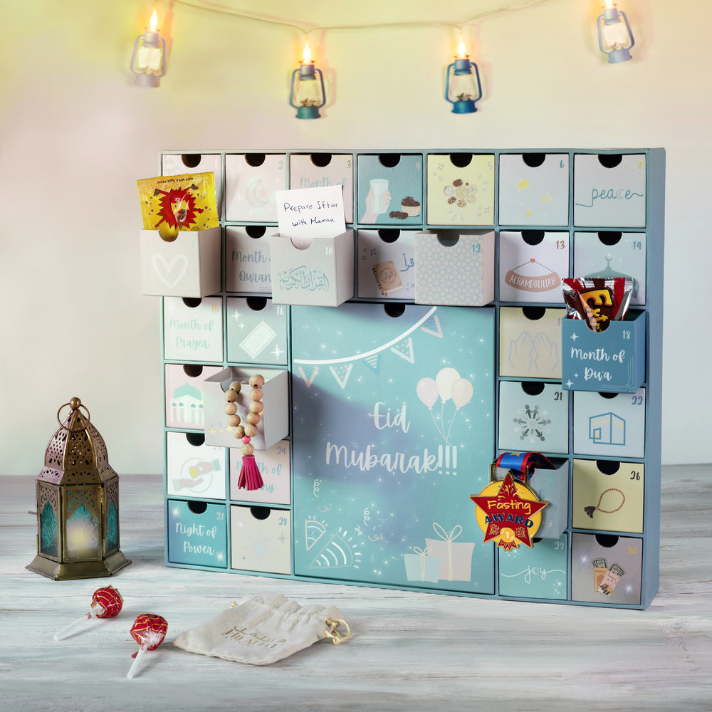 
                      
                        Ramadan HilalFul Theme Calendar Box - English
                      
                    